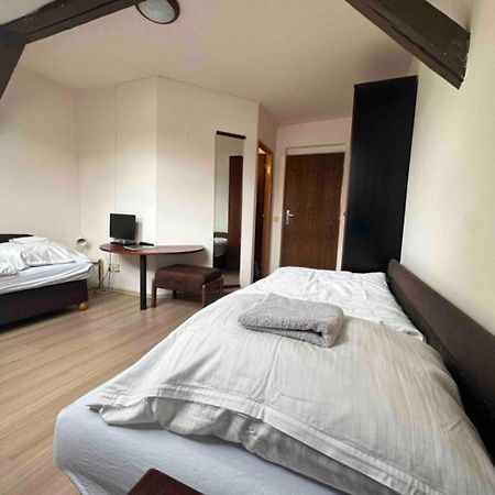 Private Apartment Near The Centre Bratislava Buitenkant foto