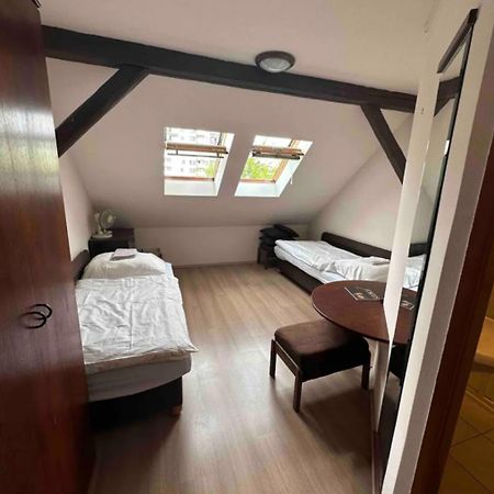 Private Apartment Near The Centre Bratislava Buitenkant foto