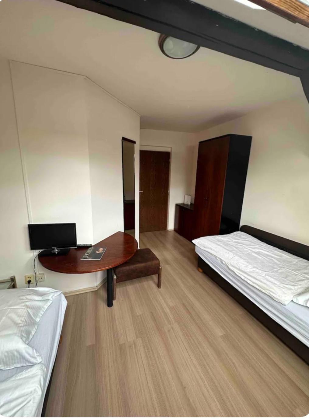 Private Apartment Near The Centre Bratislava Buitenkant foto